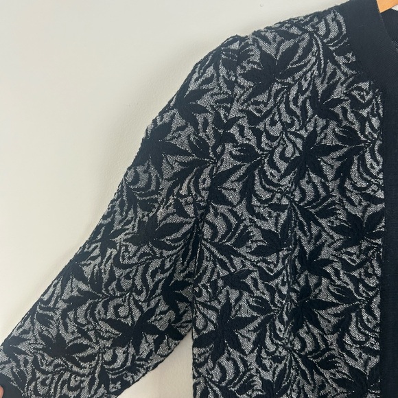 Vintage Huppert London Silver and Black Maple Leaf Cardigan - Picture 7 of 9